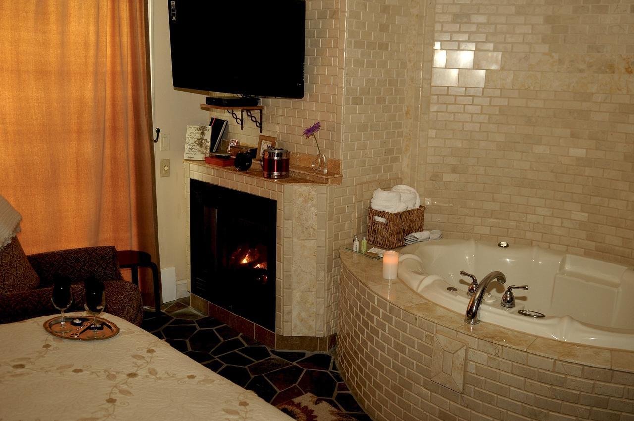 Collins Inn & Seaside Cottages (Adults Only) Ocean Shores Eksteriør bilde