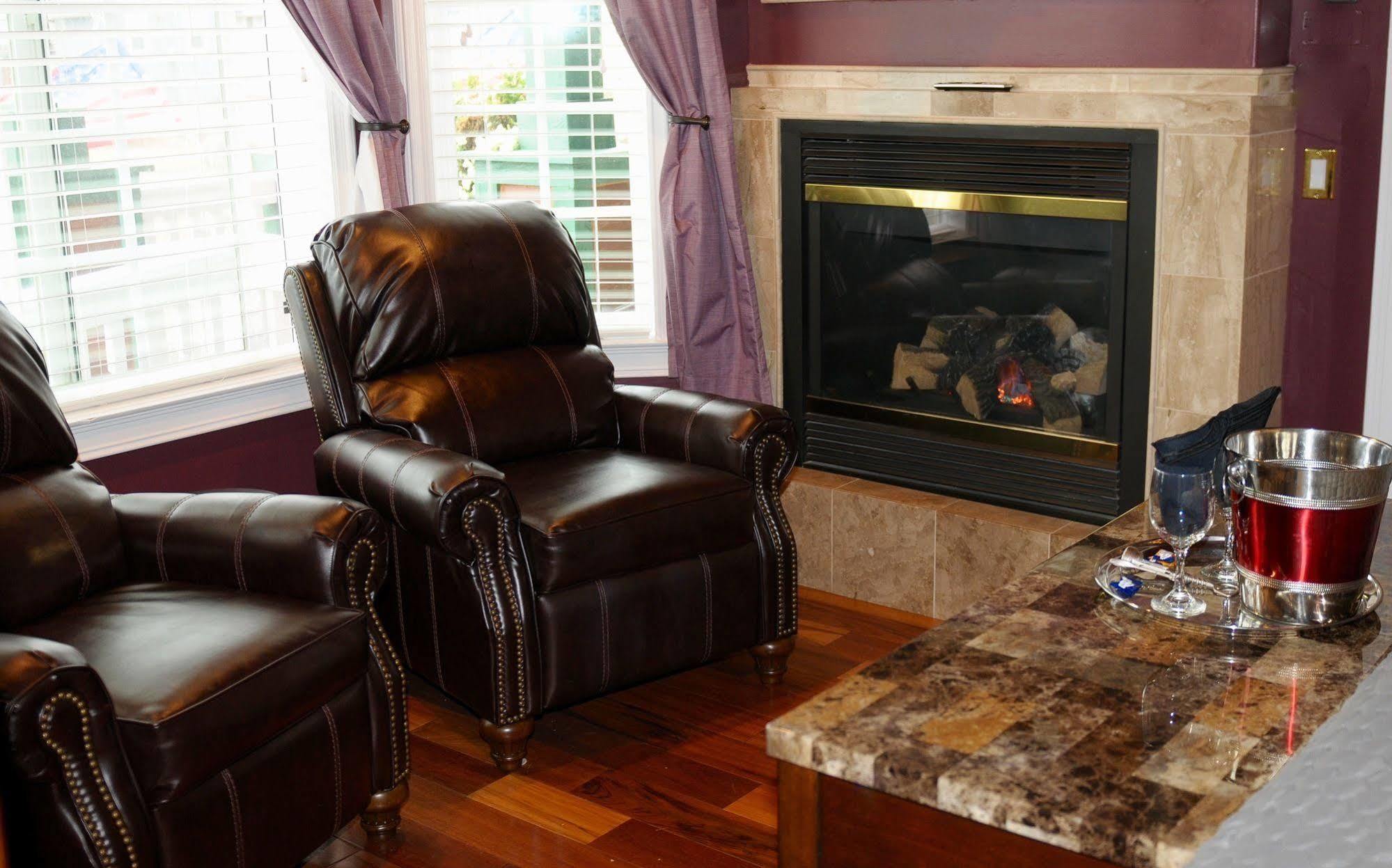 Collins Inn & Seaside Cottages (Adults Only) Ocean Shores Eksteriør bilde
