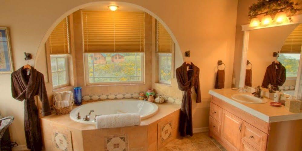 Collins Inn & Seaside Cottages (Adults Only) Ocean Shores Eksteriør bilde